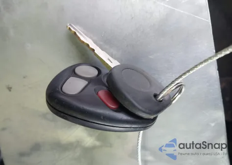 2004 Saturn Ion 3 из США, поврежденный, VIN 1G8AL52F64Z105261